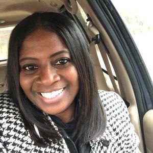 Meet your Posher, Caroline